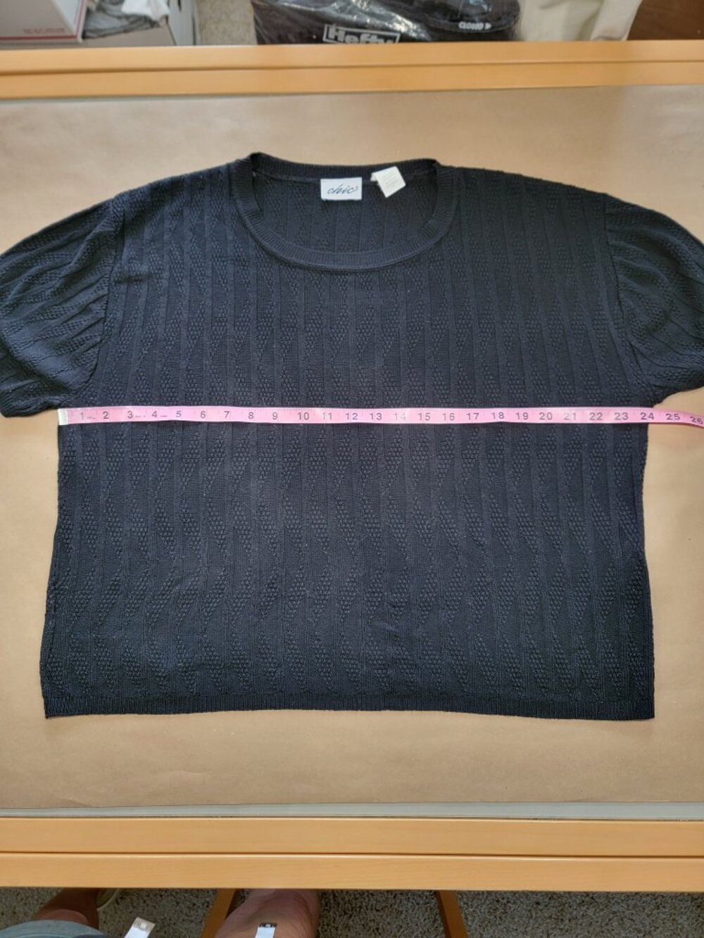 Chic Size 3X Black Short Sleeve Sweater with Ribbed/Textured Knit Pattern - Picture 4 of 9